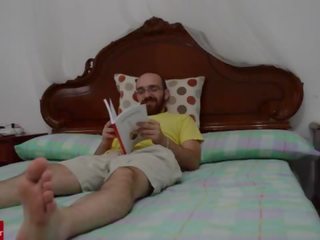 Siya prefer pakikipagtalik kanya kaysa reading a book. sino donâ´t!